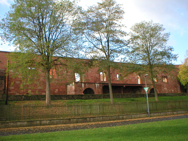 Palatium am Mainufer